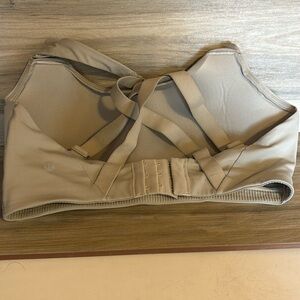 Lululemon Energy Bra raw linen 34DDD